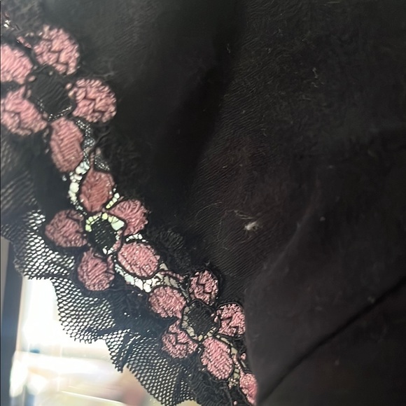 Cosabella Black top with Pink Floral Trim - Picture 4 of 7